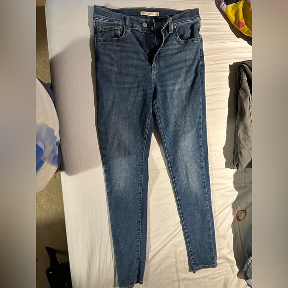 Levi’s high rise super skinny - Picture 2 of 2